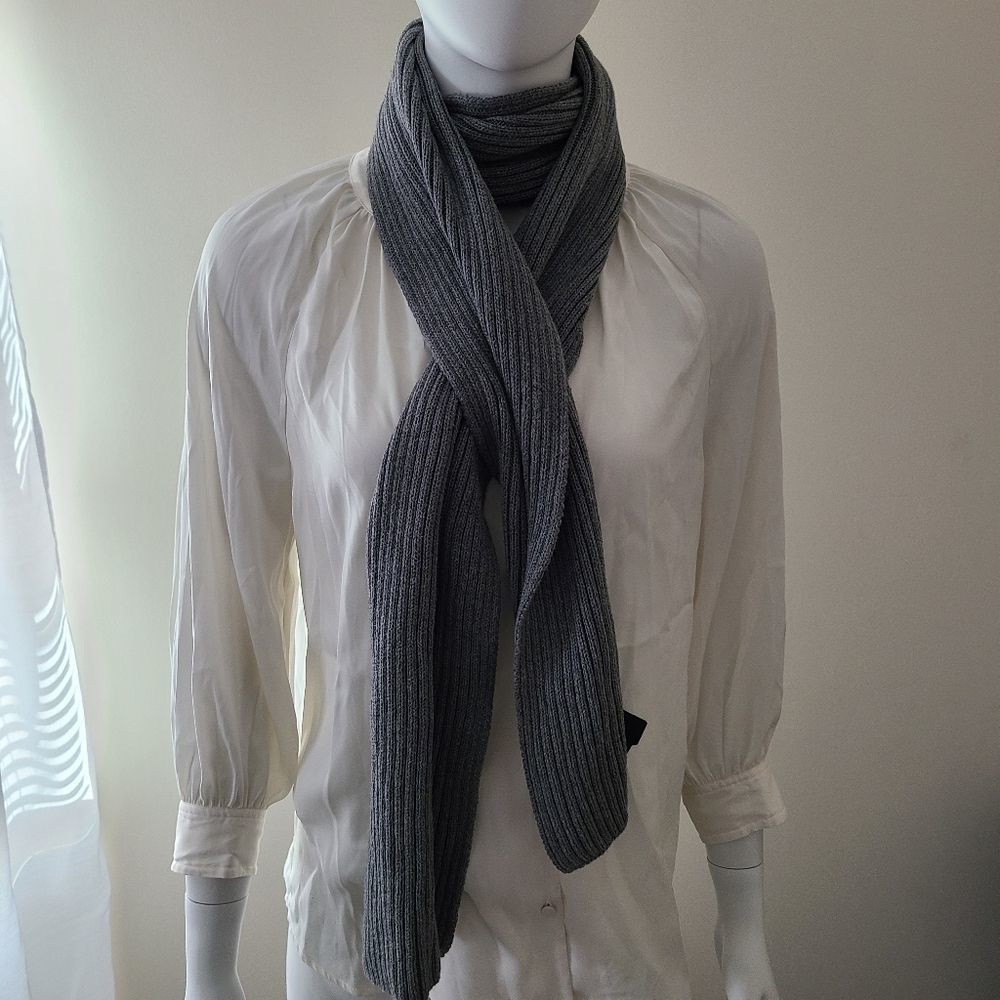 H&M Scarf - Picture 8 of 12